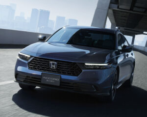 ホンダ　アコード