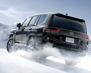 トヨタ　ランドクルーザー300